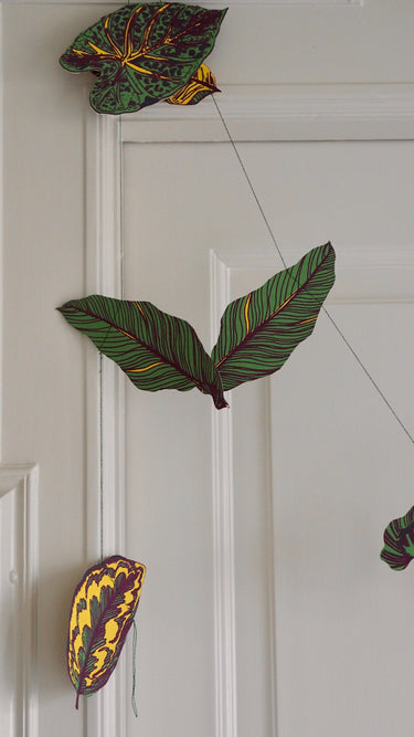 Leaves Garland